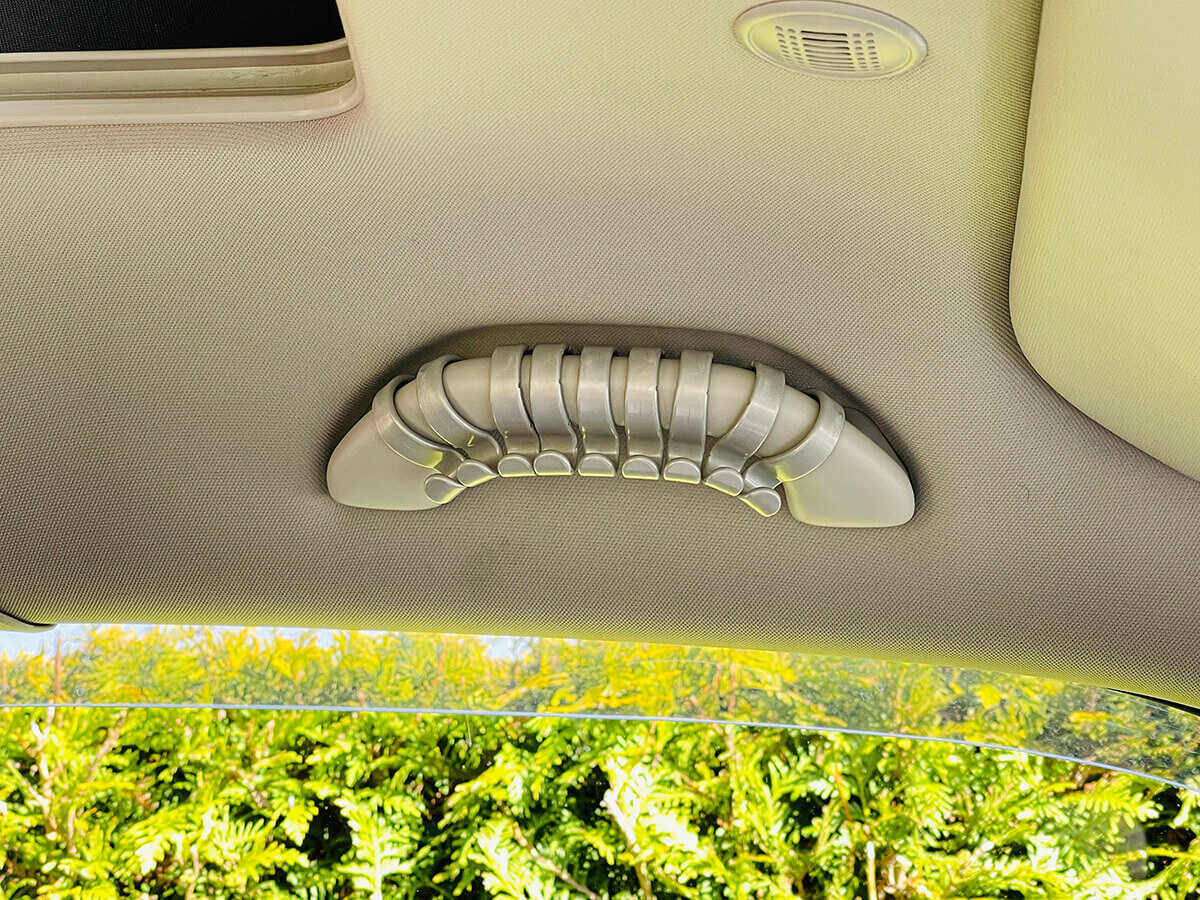 Also fits ... 9 (!) times GRIFFIG at the grab handle in the VW bus